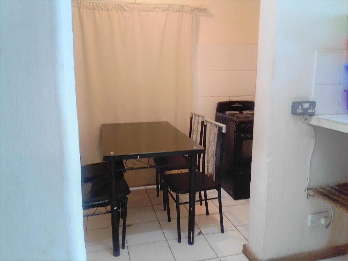 Auberge de jeunesse Fish Eagle Backpackers à Lusaka Extérieur photo